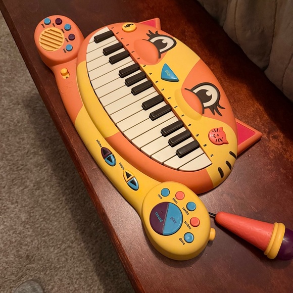 Musical Cat Keyboard Toy with Microphone - Picture 2 of 4